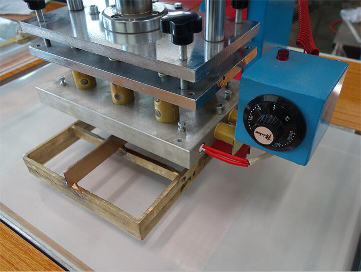 Máquina de soldadura de alta frecuencia para fabricar bolsas de PVC y bolsas de PVC. Máquina de soldadura de plástico de PVC